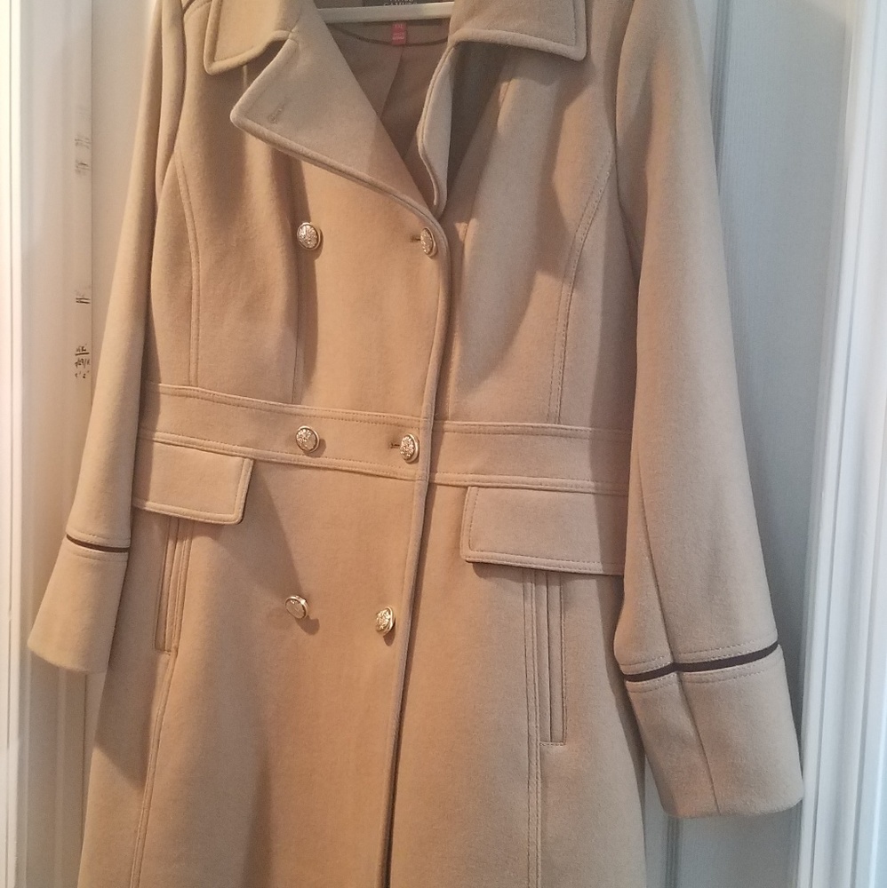 Vince Camuto Wing Collar Coat